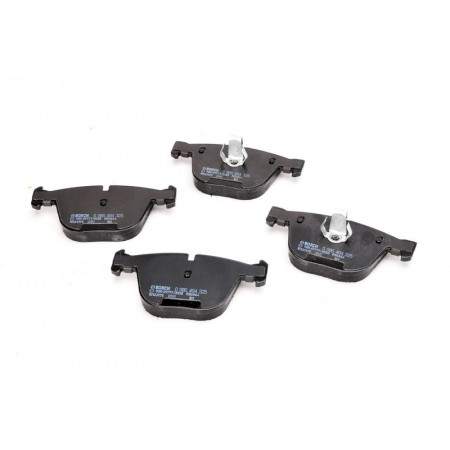 Conjunto de pastilhas de freio a disco Conjunto de pastilhas de freio traseiro se encaixa. BMW X5 E70 X5 F15 F85 X6 E71 E72 X6 F16 F86 2.0D-4.4 10.07- BMW 5 Touring V (E61), Touring, 03.2004 - 12.2010 BOSCH 0 986 494 325