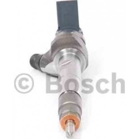 Port d'injecteur L'injecteur électromagnétique CR s'adapte. BMW 1 F20 1 F21 2 F22 F87 2 F23 2 F45 2 GRAN TOURER F46 3 F30 F80 3 F31 MINI Cooper III (F55), Berline, 09.2013 - BOSCH 0 445 110 743