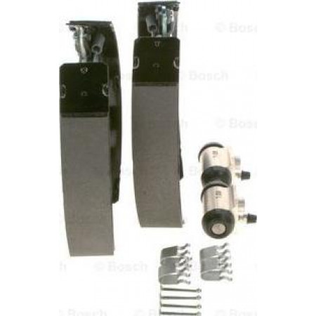Brake shoe set FIAT TIPO (356_), Sedan, 10.2015 - BOSCH 0 204 114 695