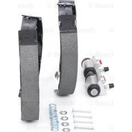 Jeu de mâchoires de frein Jeu de tambours de frein Les ressorts des cylindres des mâchoires de frein s'adaptent. CITROEN C1 II PEUGEOT 108 TOYOTA AYGO 1.0-1.2 04.14- TOYOTA AYGO II (_B4_), Berline, 05.2014 - BOSCH 0 204 114 689