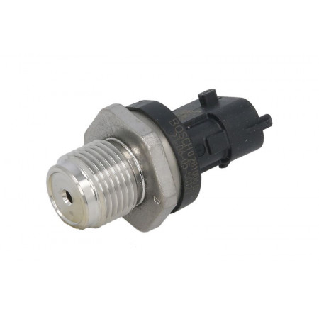 Sensor. fuel pressure Fuel pressure sensor fits. RVI MIDLUM PREMIUM 2 DXi5-DXi7 10.05- RENAULT TRUCKS PREMIUM 2, 10.2005 - BOSCH 0 281 006 053