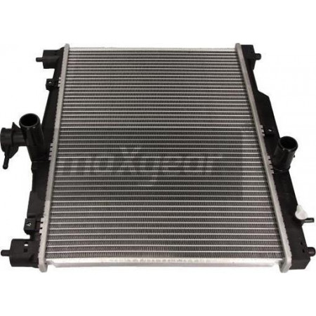 Radiador, arrefecimento do motor TOYOTA YARIS I (_P1_), Hatchback, 01.1999 - 12.2005 Maxgear AC247253