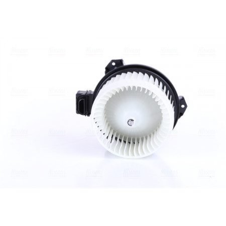 Ventilator, passagiersruimte Luchtblazer DAIHATSU CHARADE VIII SUBARU TREZIA TOYOTA URBAN CRUISER VERSO S YARIS YARIS / VIOS YARIS/HATCHBACK 1.0-1.8 08.05- NISSENS NIS 87365