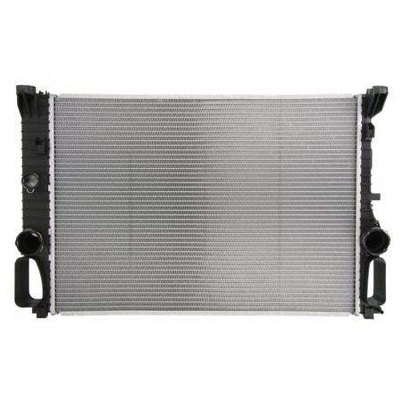 Radiateur, refroidissement du moteur Radiateur moteur avec les premiers éléments appropriés MERCEDES CLS C219 E T-MODEL S211 E W211 3.0D/5.5 NISSENS NIS 67102A