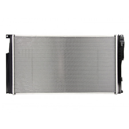Kühler, Motorkühlung Motorkühler Handbuch BMW 1 F20 1 F21 2 F22 F87 2 F23 3 F30 F80 3 F31 3 GRAN TURISMO F34 4 F32 F82 4 F33 F83 4 GRAN COUPE F36 1.5-3.0H NISSENS NIS 60817