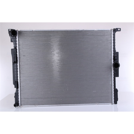 Radiateur, refroidissement du moteur BMW 2 F22 F87 2 F23 3 F30 F80 3 F31 3 GRAN TURISMO F34 4 F32 F82 4 GRAN COUPE F36 2.0 NISSENS NIS 606514
