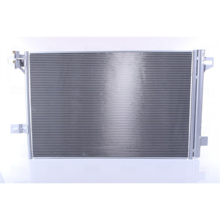 Condensator, climatizare A/C condenser with dryer  VW CALIFORNIA T6 CAMPER MULTIVAN T6 TRANSPORTER T6 TRANSPORTER T6 / CARAVELLE T6 2.0/2.0D 04.15- NISSENS NIS 940732