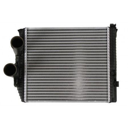 Intercooler, interkoelercompressor MERCEDES ATEGO ATEGO 2 OM900.911-OM924.930 01.98- MAHLE CI 114 000P
