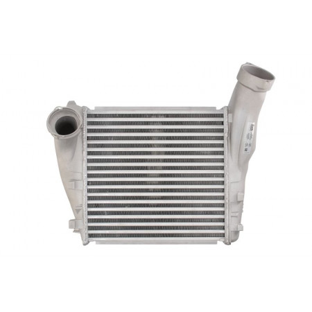 Intercooler, compressor Toevoerluchtkoeler PORSCHE CAYENNE 4.8 02.07- NISSENS NIS 96276